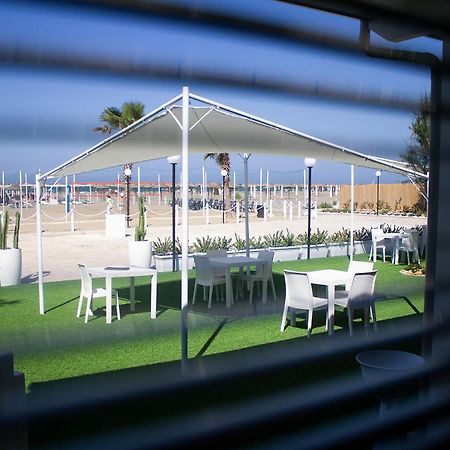 Aurora Beach & Suite 마르게리타디사보이아 외부 사진