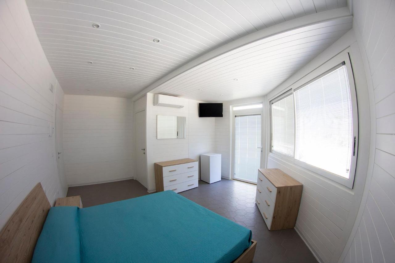 Aurora Beach & Suite 마르게리타디사보이아 외부 사진