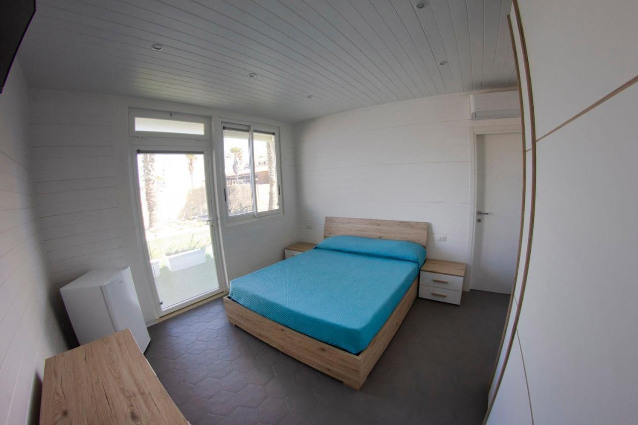 Aurora Beach & Suite 마르게리타디사보이아 외부 사진