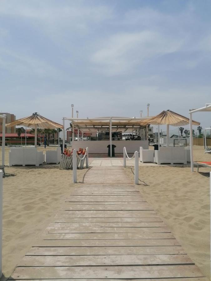 Aurora Beach & Suite 마르게리타디사보이아 외부 사진