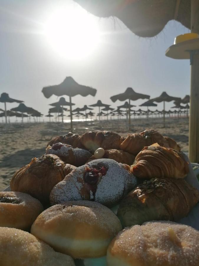 Aurora Beach & Suite 마르게리타디사보이아 외부 사진
